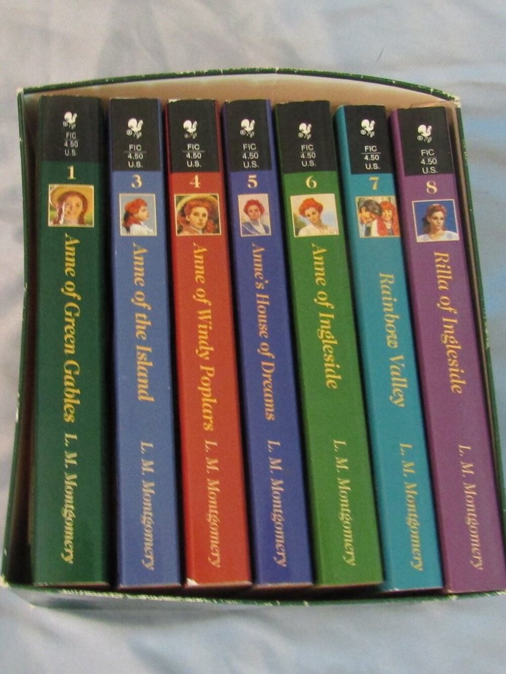 7 In Slipcase ANNE OF GREEN GABLES PB Books (missing #2) by Lucy Maud Montgomery
